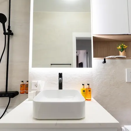 דירה Soni Luxury 321 Plaza With Free Private Parking & Self Check-in *