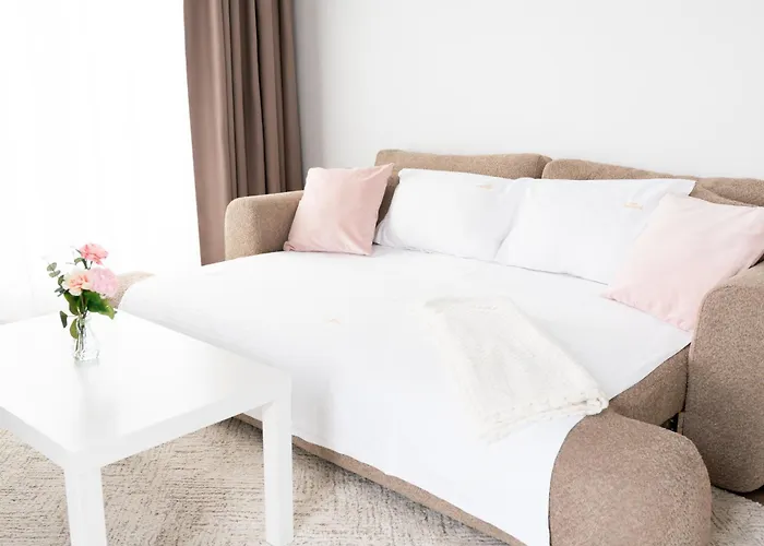 Soni Luxury 321 Plaza With Free Private Parking & Self Check-in Апартаменти