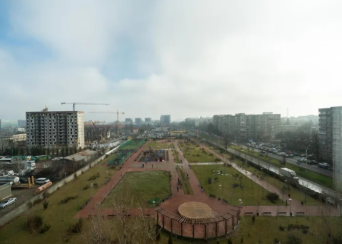 Soni Luxury 321 Plaza With Free Private Parking & Self Check-in Bukurešť