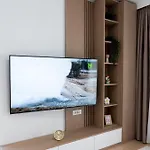 Soni Luxury 321 Plaza With Free Private Parking & Self Check-in Lejlighed Bukarest