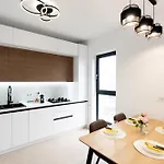 Soni Luxury 321 Plaza With Free Private Parking & Self Check-in Bukarest