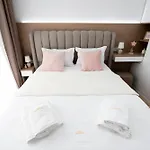 Lejlighed Soni Luxury 321 Plaza With Free Private Parking & Self Check-in