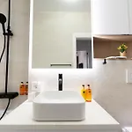 Lejlighed Soni Luxury 321 Plaza With Free Private Parking & Self Check-in *