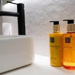 Lejlighed Soni Luxury 321 Plaza With Free Private Parking & Self Check-in *