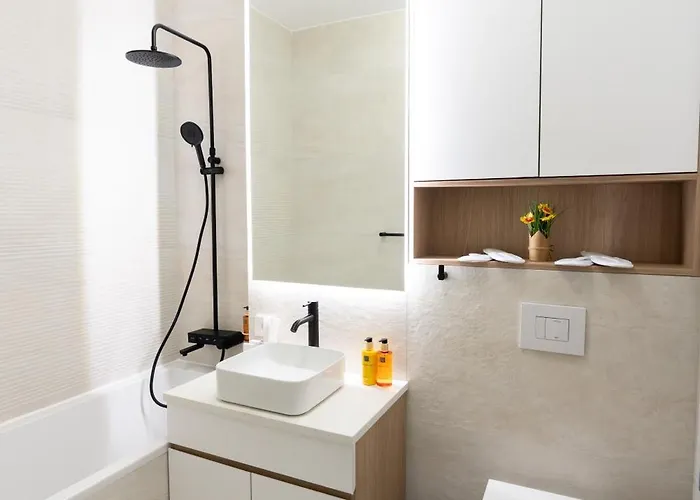 Soni Luxury 321 Plaza With Free Private Parking & Self Check-in 아파트 부쿠레슈티